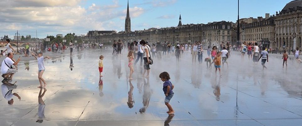 conciergerie Airbnb Bordeaux et sa métropole - miroir d'eau Bordeaux